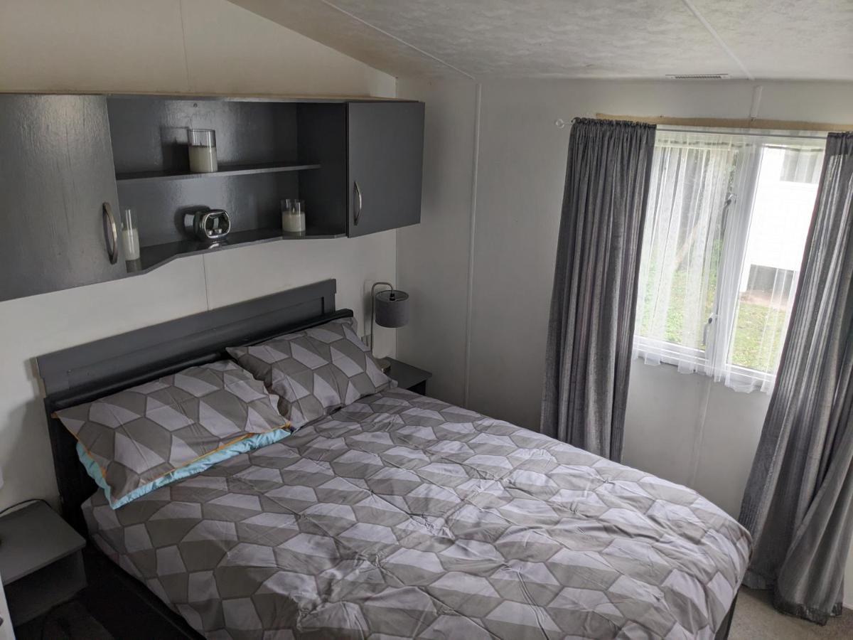 Static Caravan On Lady'S Mile Holiday Park Dawlish Exterior foto